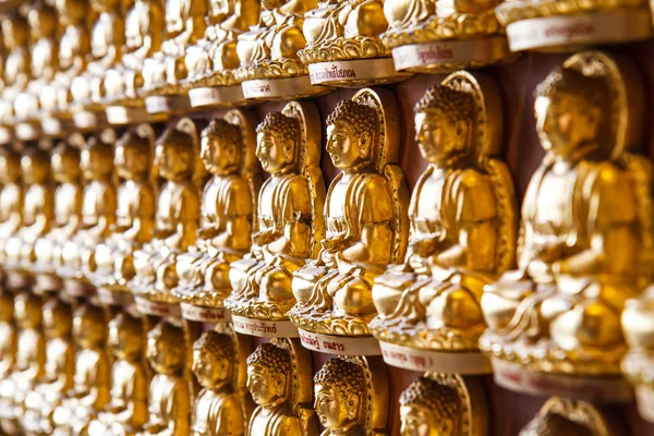 ノンタブリ, タイ - 12 月 27 日: 仏像ワット ボロム ・ Rac — ストック写真