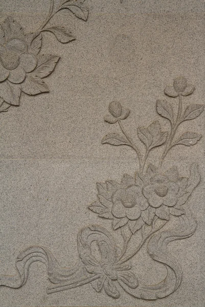 Fleur sculptée sur le mur dans le temple chinois à Wat Leng-Noei-yi 2 — Photo