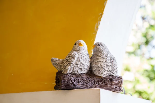 Statuen zwei Vögel — Stockfoto