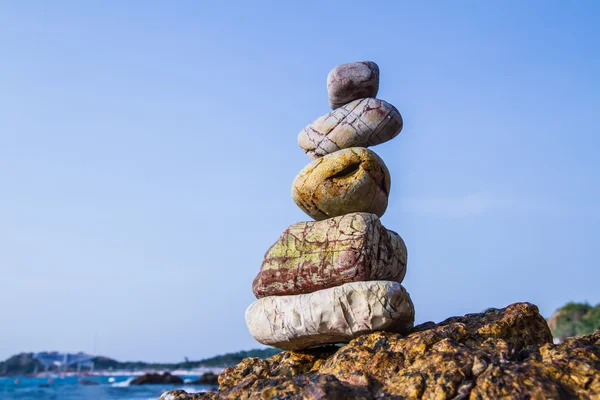 Rocks on the coast of the Sea in the nature — Stock Photo, Image