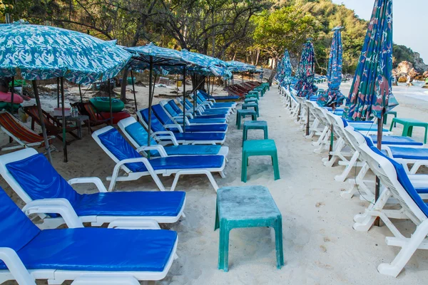 Beach chairs on Koh Larn Pattaya.Thailand — Stock Photo, Image
