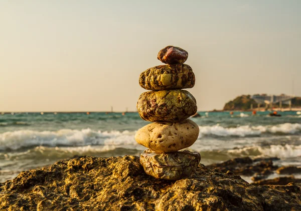 Rocks on the coast of the Sea in the nature — Stock Photo, Image