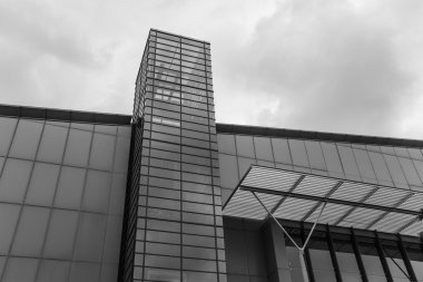 Siyah ve Beyaz Modern Binası 