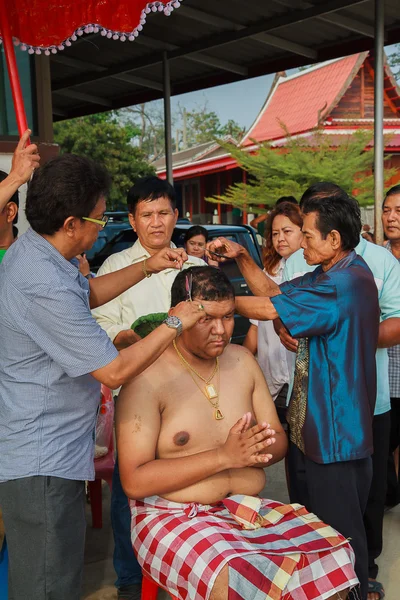 Bangkok 1 maart: een reeks van initiatieriten die zijn gewijzigd — Stockfoto