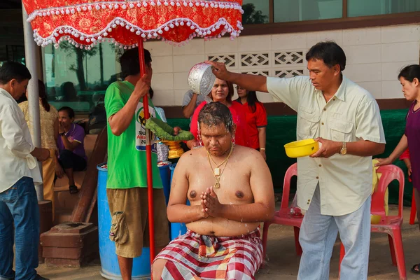 Bangkok 1 maart: een reeks van initiatieriten die zijn gewijzigd — Stockfoto