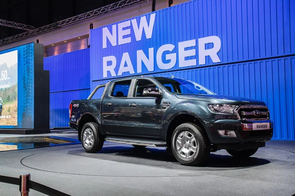 Bangkok, Tailandia - 4 de abril de 2015: Ford Ranger muestra coche en 36 B —  Fotos de Stock