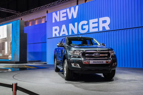 Bangkok, thailand - 4. april 2015: ford ranger car shows in 36 b — Stockfoto