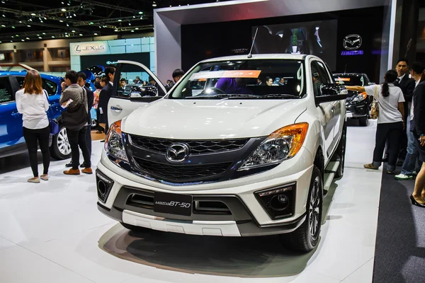 Bangkok, Thailand - April 4, 2015: Mazda BT-50 car shows in 36 B — Stock Photo, Image