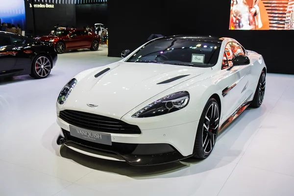 Bangkok, Tailandia - 4 de abril de 2015: Aston Martin muestra coches en 36 —  Fotos de Stock