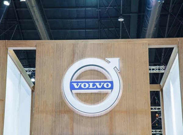 Bangkok, Tailândia - 4 de abril de 2015: Booth Volvo Car presenter dem — Fotografia de Stock