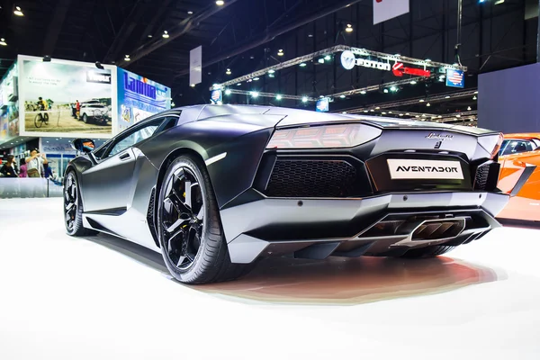 Bangkok, Tailândia - 4 de abril de 2015: Lamborghini biquíni carro mostra — Fotografia de Stock