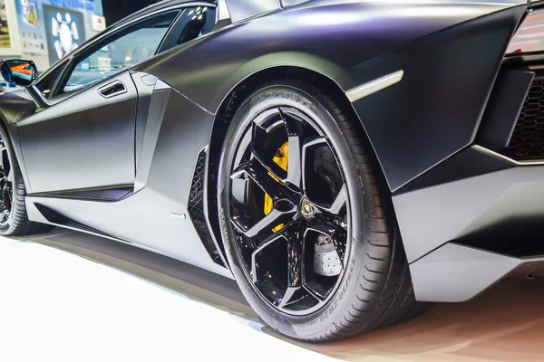 Bangkok, thailand - 4. april 2015: Lamborghini Bikini Car Shows — Stockfoto