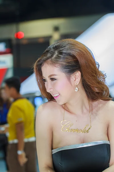 Bangkok, Thailandia - 4 aprile 2015: Chevrolet stand presenter dem — Foto Stock