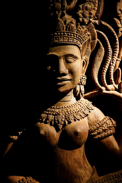 Camboja madeira escultura arte — Fotografia de Stock
