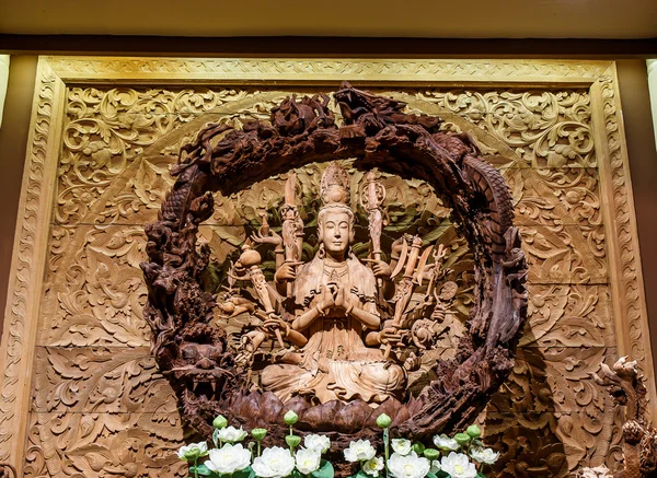 Guan Yin wood carving — Stock Photo, Image