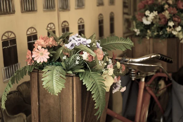 Flowers on a bicycle — Stock Photo, Image