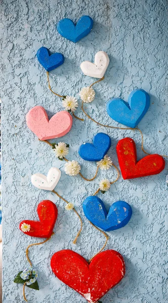 Heart-shaped  on a brick wall — Stock Photo, Image