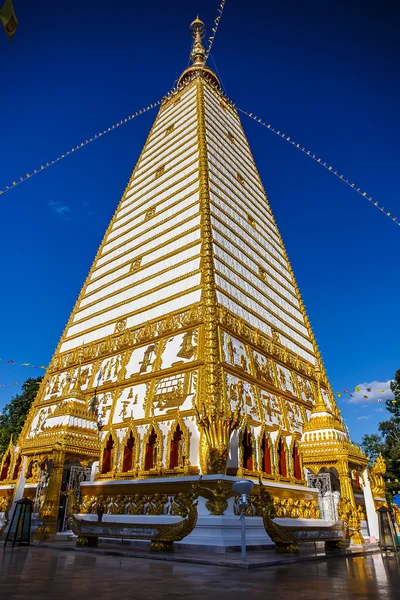 Ubon Ratchathani, Tailandia - 1 de enero de 2016: Arte tailandés en Pagod —  Fotos de Stock