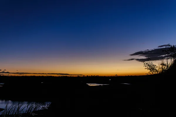 Farbe des Himmels an diesem Morgen Mekong Fluss ubon ratchathani, tha — Stockfoto