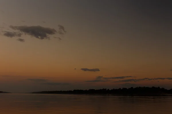 Farbe des Himmels an diesem Morgen Mekong Fluss ubon ratchathani, tha — Stockfoto