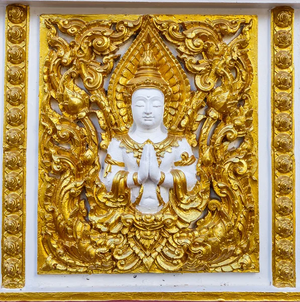 Ubon Ratchathani, Tayland - 1 Ocak 2016: Ubon Ratchathani, Tayland tarihinde 1 Ocak 2016 Phrathat Nong Bua tapınağında Pagoda Tay Sanat — Stok fotoğraf