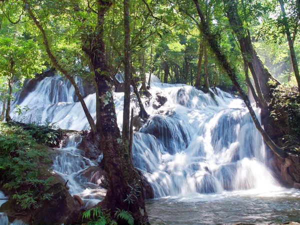 Pha tat cachoeira — Fotografia de Stock