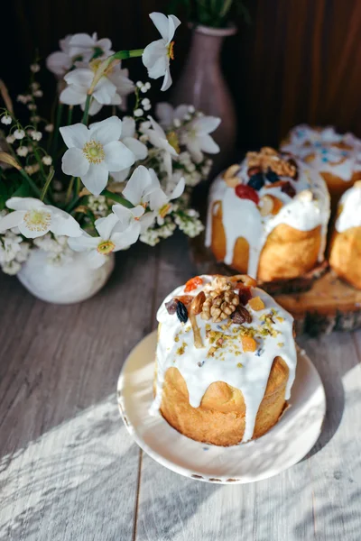 Composition de Pâques - fleurs élégantes et de Pâques — Photo