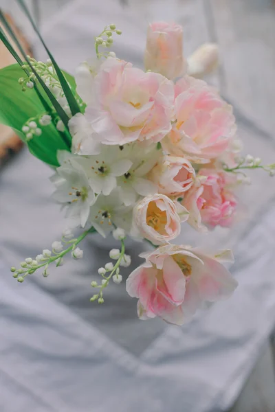 Boeket roze tulpen — Stockfoto