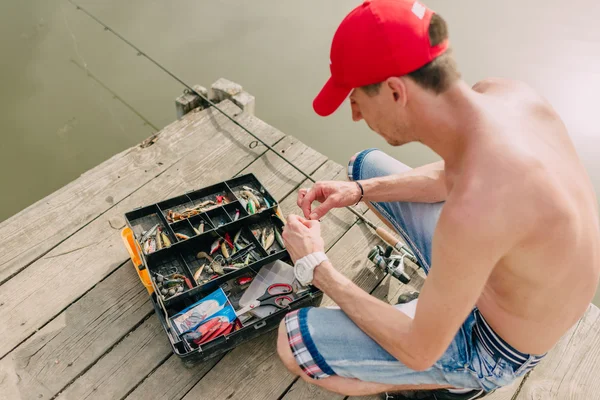 Balıkçı ve mücadele kutusu — Stok fotoğraf