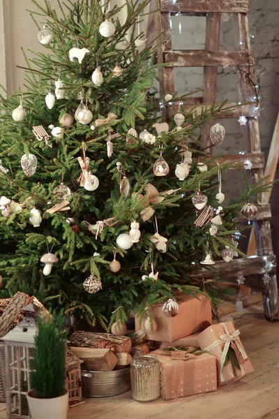 Christmas tree with gifts — Stock Photo, Image