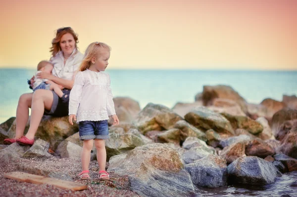 Família no mar — Fotografia de Stock