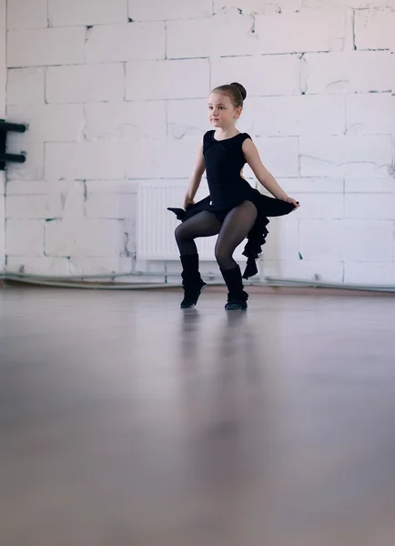 Pequena bailarina — Fotografia de Stock