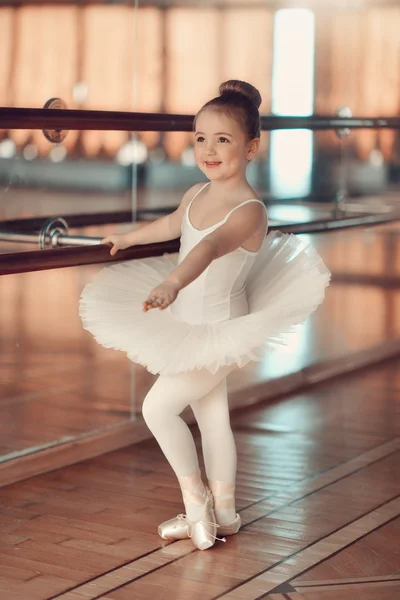 Piccola ballerina — Foto Stock