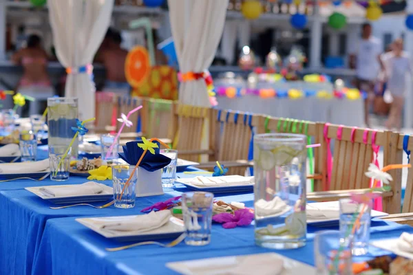 Banquet table with decorations — Stock Photo, Image