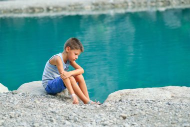 yakışıklı Nehri üzerinde
