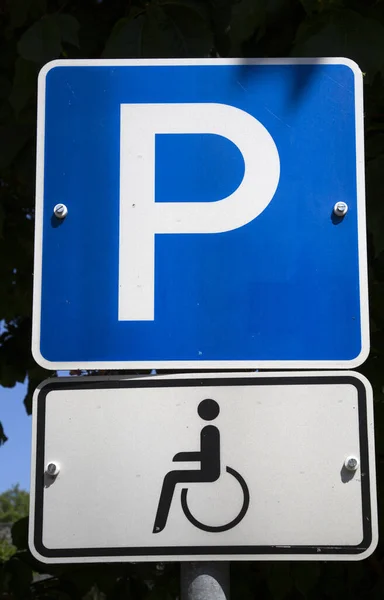 Strefa Parkingowa Ony Dla Osób Niepełnosprawnych — Zdjęcie stockowe