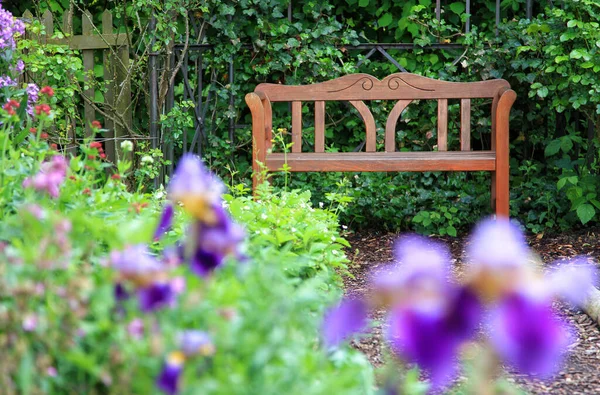 Banco Jardín Madera Vacío Fotos De Stock Sin Royalties Gratis