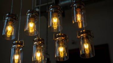 Ilık ve Vintage Işıltı, Kahve Dükkanı