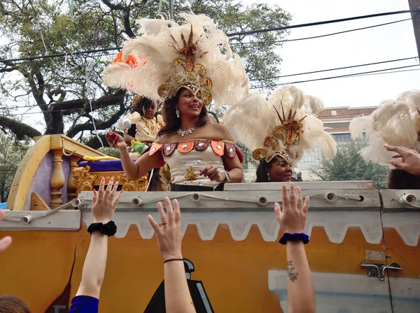 Nova Orleães Louisiana Eua Fevereiro 2020 Pessoas Celebram Mardi Gras — Fotografia de Stock