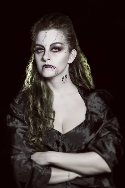 Retrato de um vampiro. Tema de Halloween — Fotografia de Stock