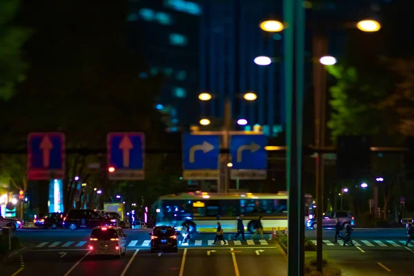 Egy éjszakai miniatűr városi utca Shinjuku tiltshift-ben — Stock Fotó