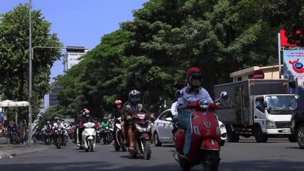 En trafikstockning på upptagen stad i Ho Chi Minh bred skott — Stockvideo