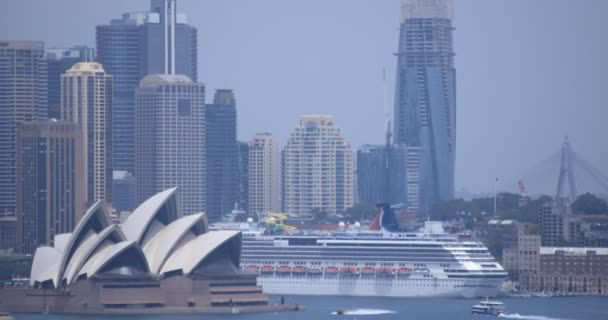 Operahus nära hamnen i Sydney långskott — Stockvideo