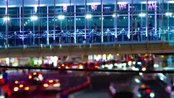 Uma cronologia noturna da rua de néon em miniatura em Shibuya tiltshift panning — Vídeo de Stock