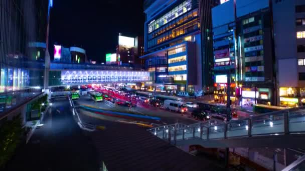 Uma noite timelapse da rua de néon em Shibuya inclinação tiro largo — Vídeo de Stock
