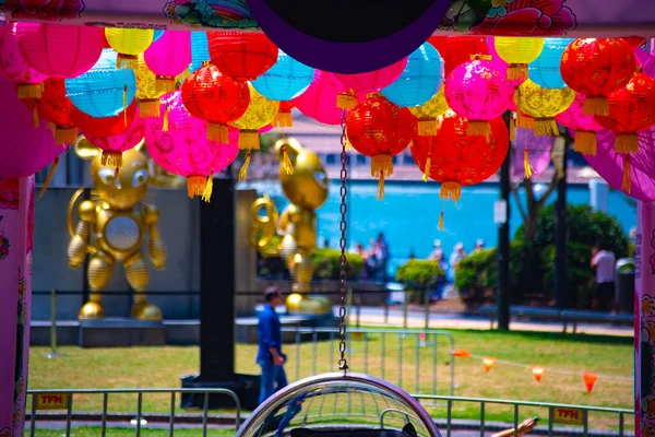 Lanterna di carta colorata nella città urbana di Sydney — Foto Stock