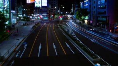 Aoyama 'daki şehir caddesinin gece görüntüsü.