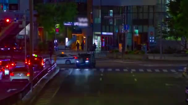 Sebuah malam timelapse dari jalan kota perkotaan di Aoyama tembakan panjang zoom — Stok Video