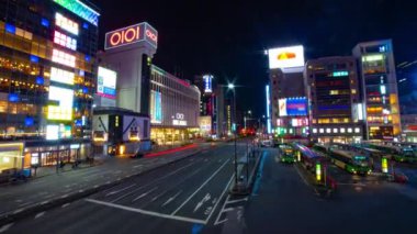 Kinshicho 'daki neon sokağının gece zoom' u