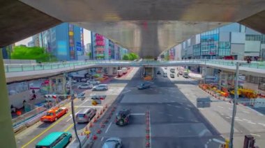 Shibuya 'nın şehir merkezindeki trafik sıkışıklığının zamanlaması.